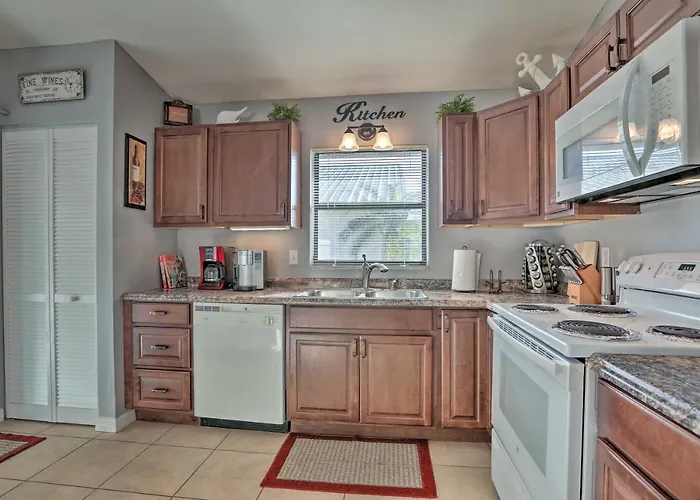 Condo W/ Screened-In Porch, 1 Mi To Sebring Golf!