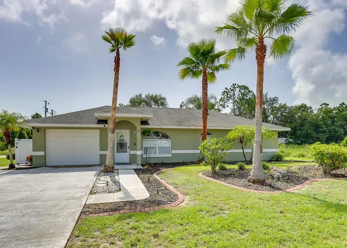 5 Mi To Highlands Hammock: Home W/ Fenced-In Yard